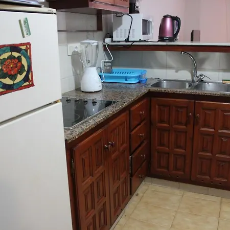 150 Tropicana Park - Deniasol 度假居